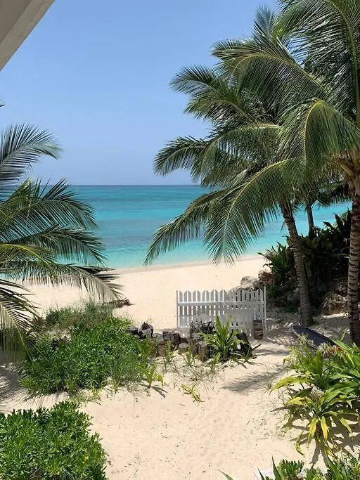 Beach'Nbarefoot Nassau 0*,  Bahamas