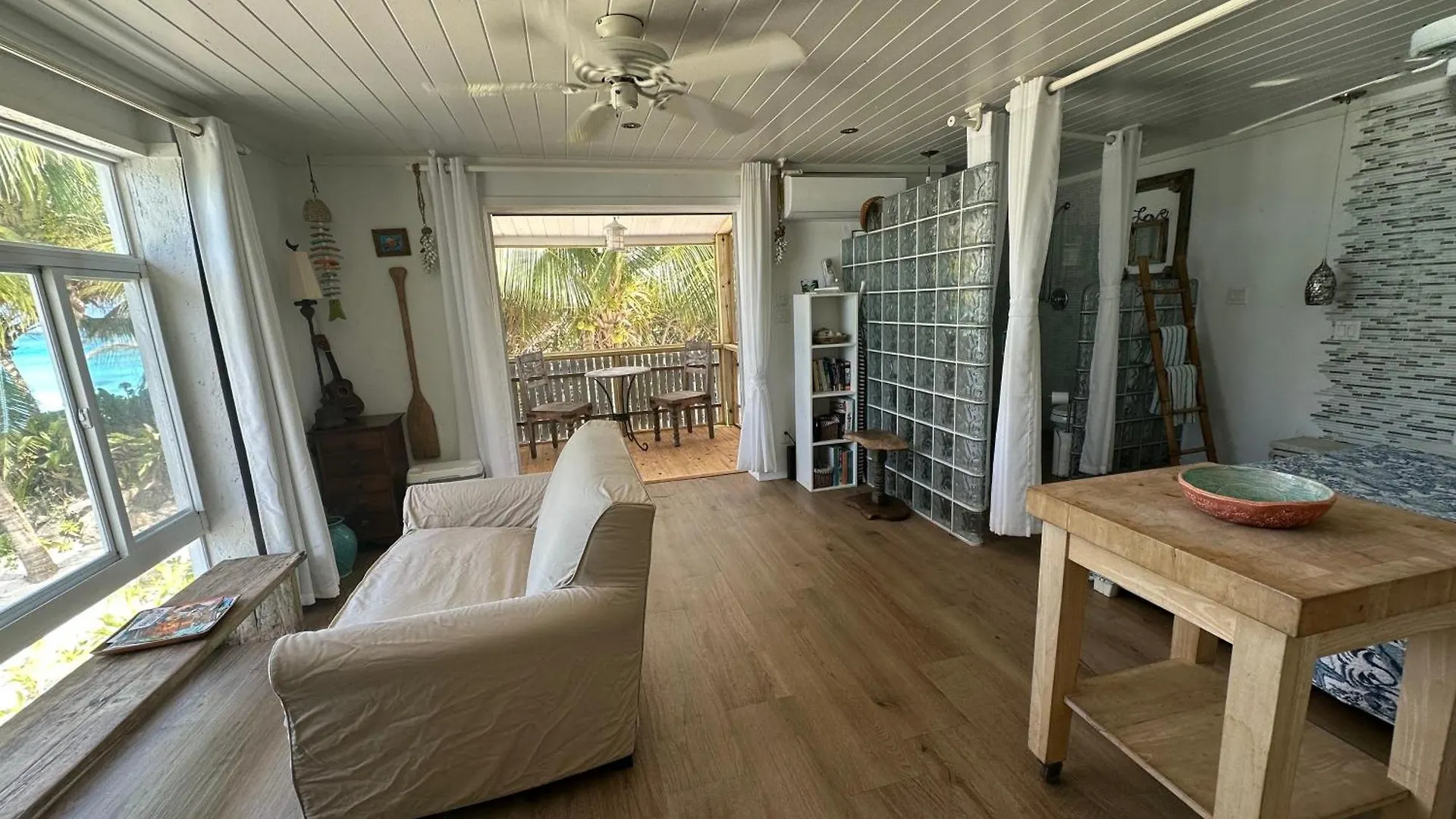 Beach\'Nbarefoot location